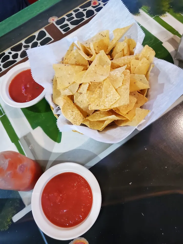 Tortilla Chips & Salsa
